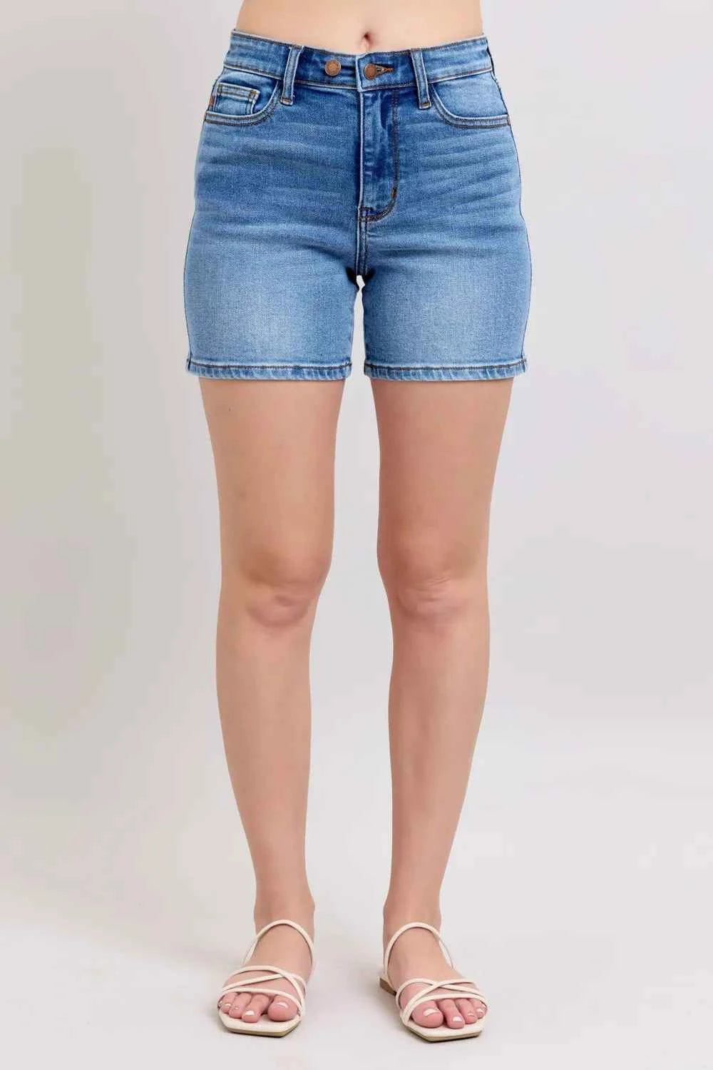 Women's Judy Blue 2-Button Denim Shorts with Pockets Medium Blue S-2XL