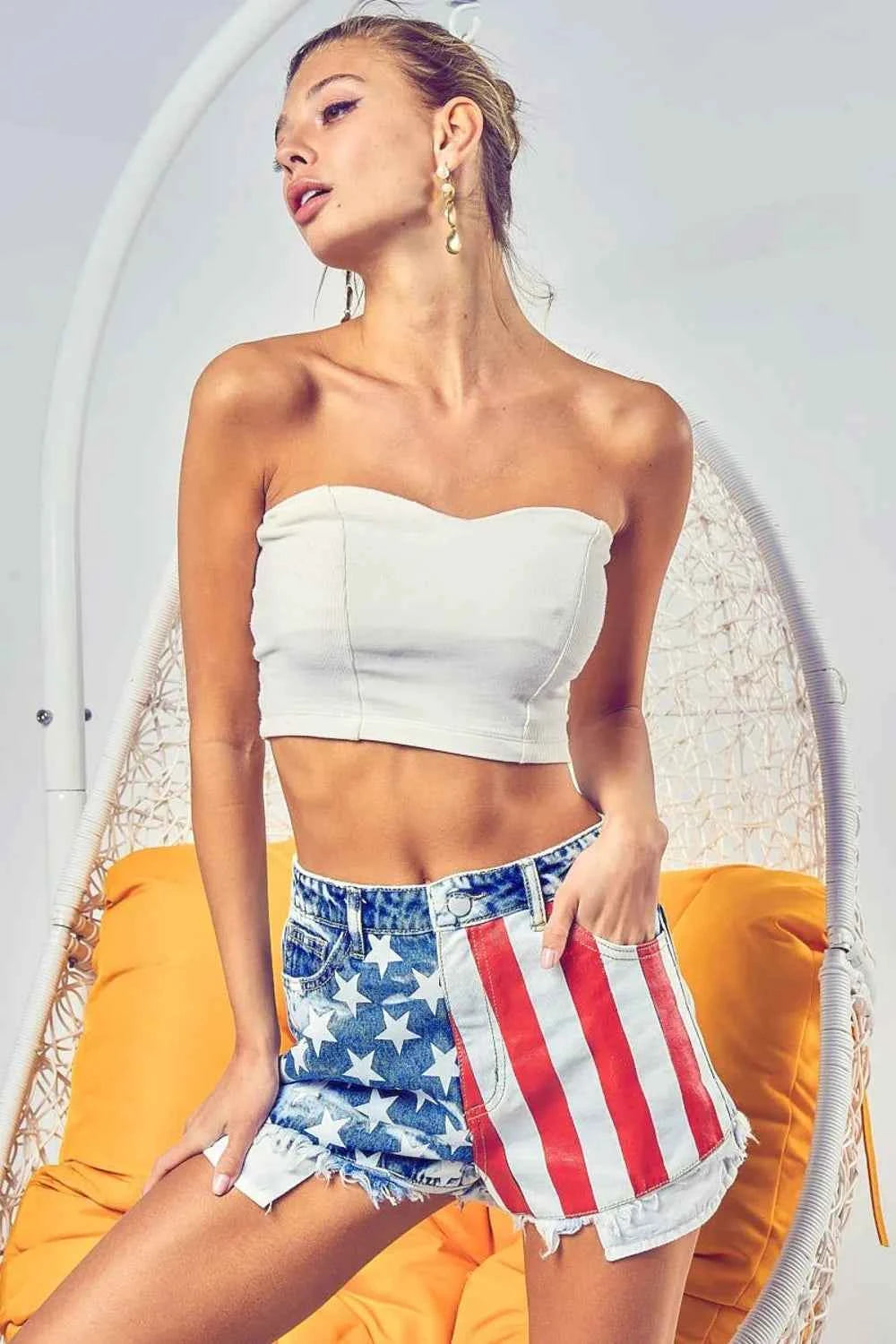 Women's American Flag Plus Size Bleached Denim Shorts Raw Hem Pockets Red White Blue XL