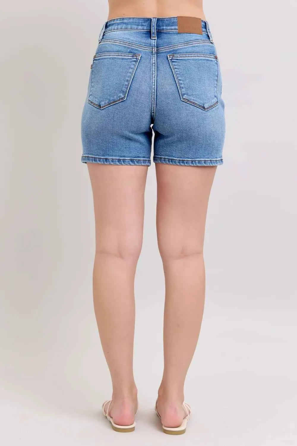 Women's Judy Blue 2-Button Denim Shorts with Pockets Medium Blue S-2XL