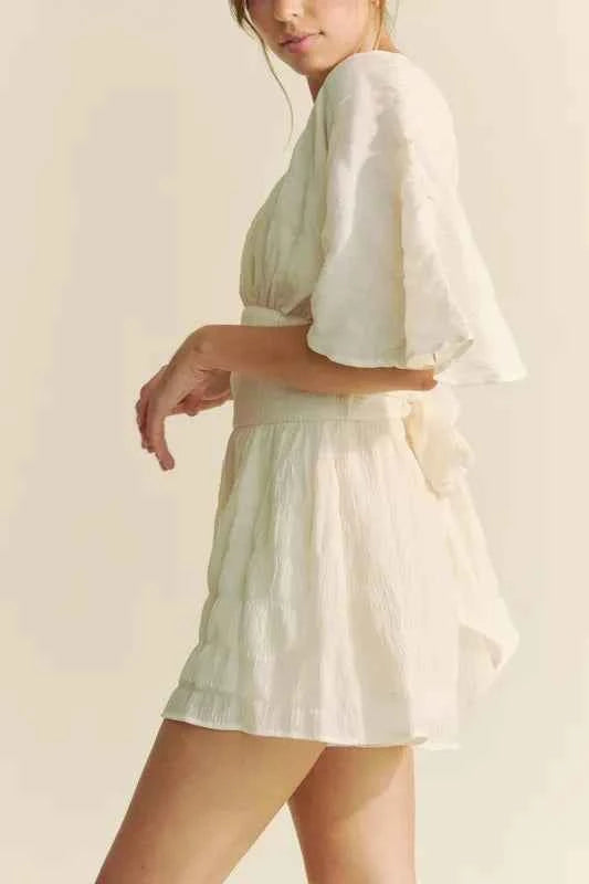 Davi & Dani Women's Batwing Sleeve Belted Romper Ruched Smocked Beach Cream L