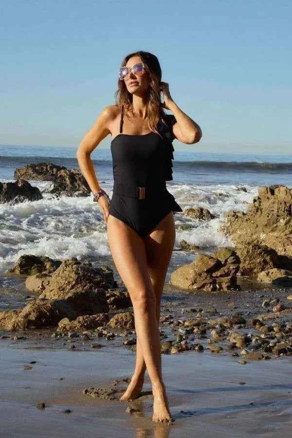 Davi & Dani Women's One Shoulder Ruffle One-Piece Swimsuit Removable Pad Black