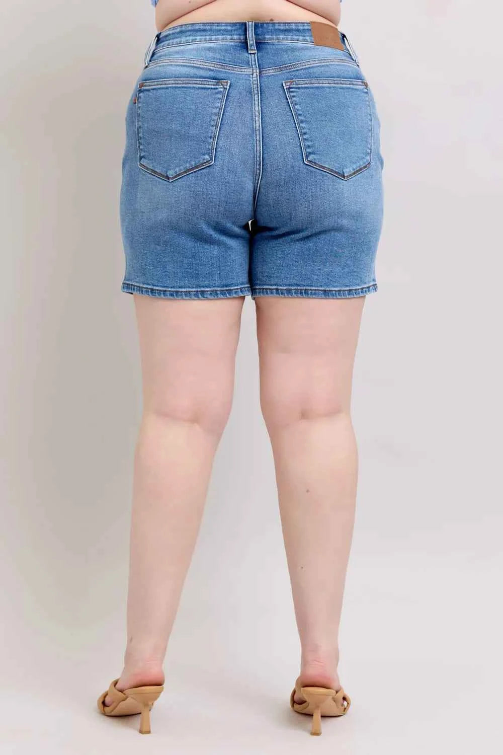 Women's Judy Blue 2-Button Denim Shorts with Pockets Medium Blue S-2XL