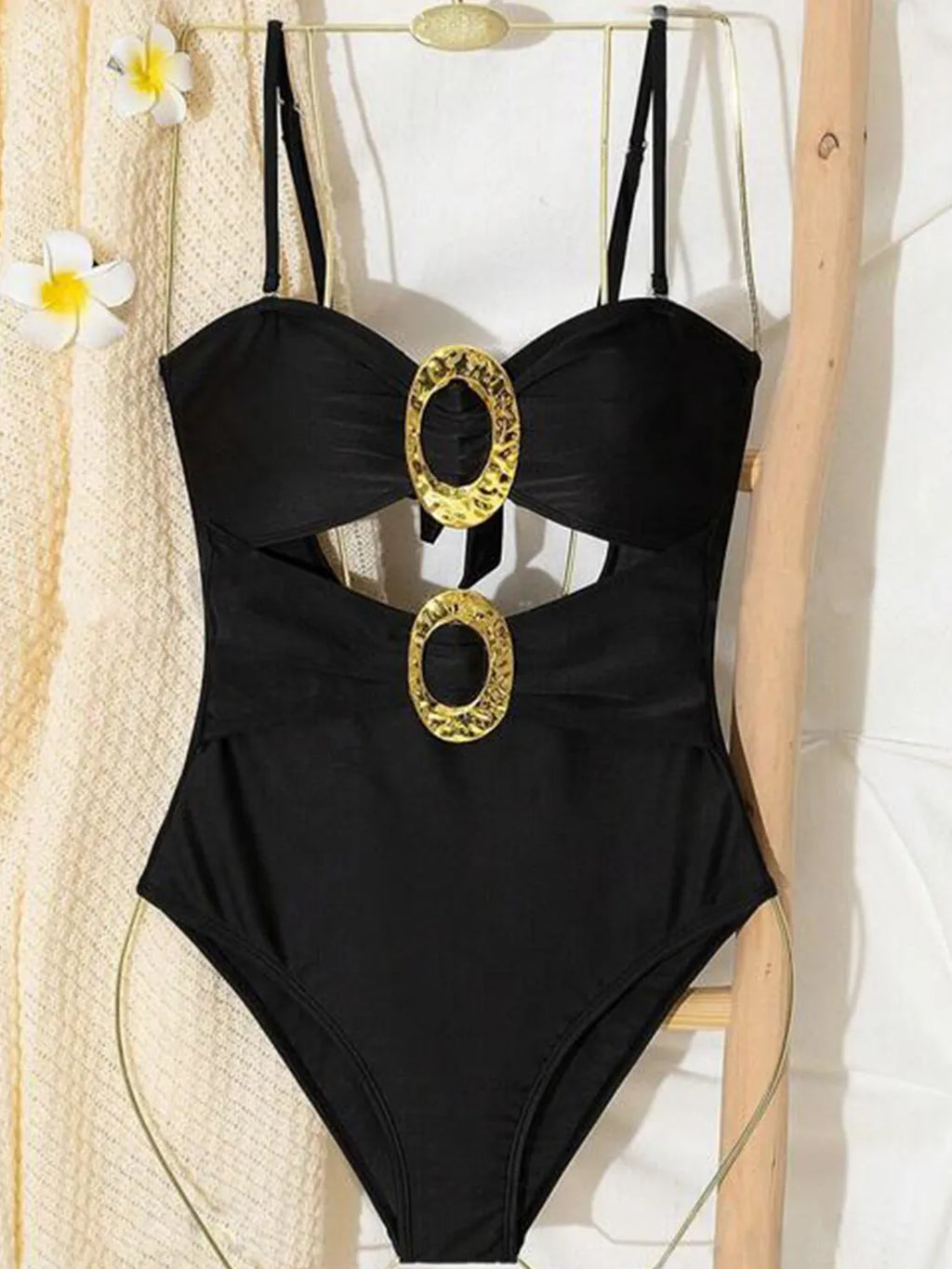 Women's Cutout Sweetheart Neck One-Piece Swimsuit Moderate Stretch Black S-2XL
